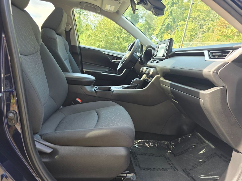 Thumbnail: 2021 Toyota RAV4 - 12