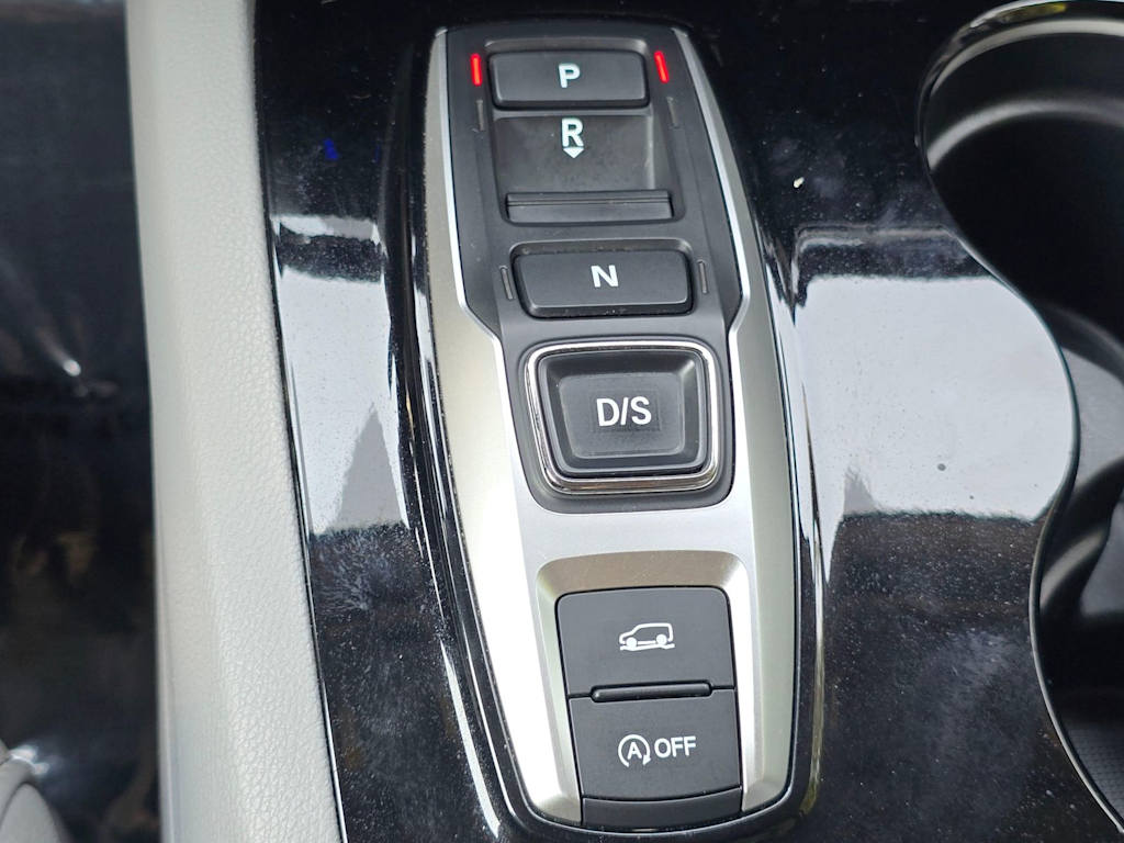 Thumbnail: 2019 Honda Pilot - 16