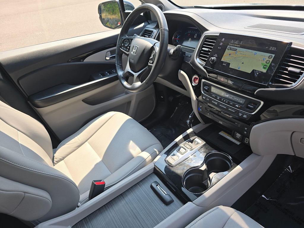 Thumbnail: 2019 Honda Pilot - 14