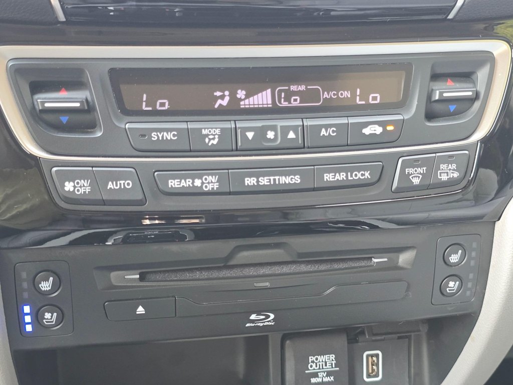 Thumbnail: 2019 Honda Pilot - 23