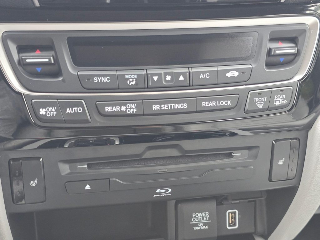 Thumbnail: 2019 Honda Pilot - 22