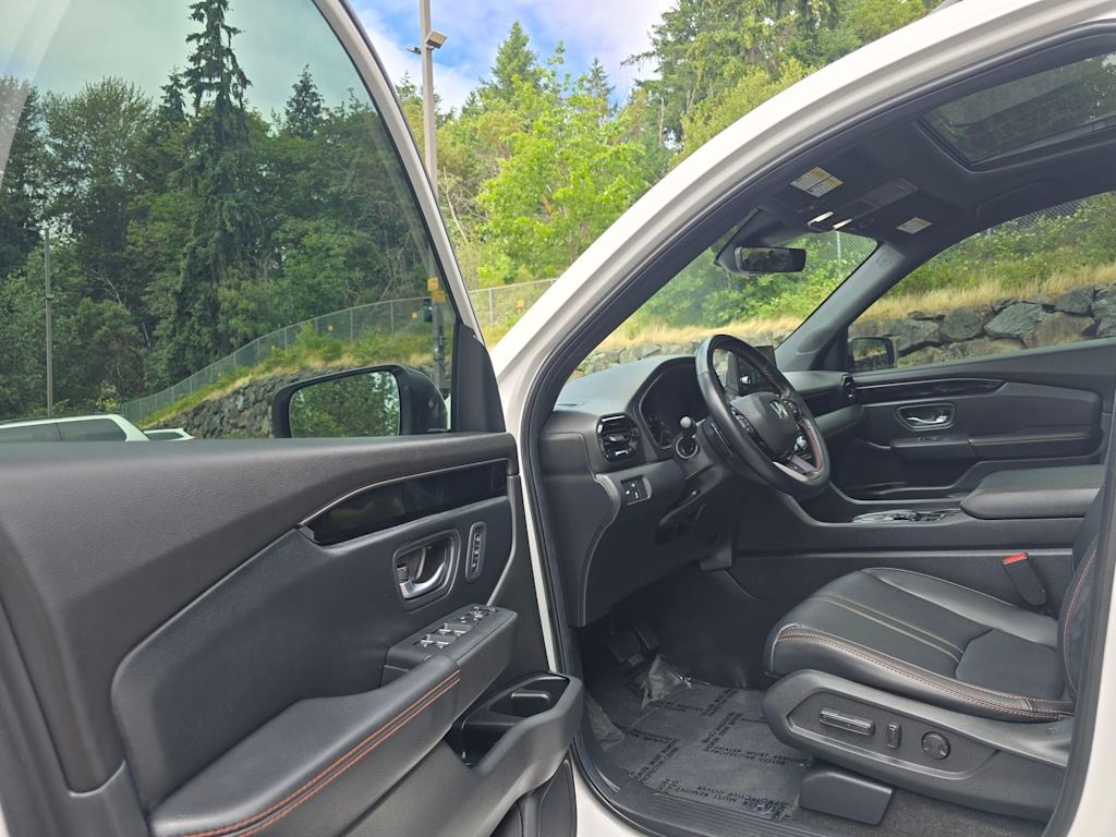 Thumbnail: 2024 Honda Pilot - 14