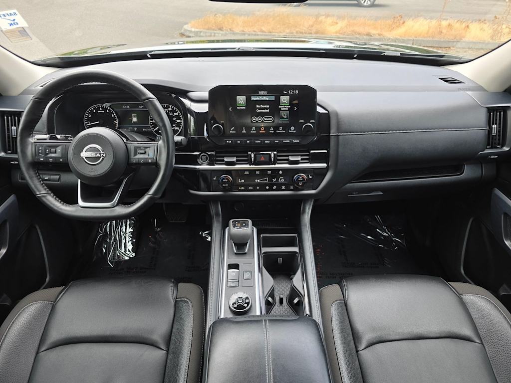 Thumbnail: 2023 Nissan Pathfinder - 10