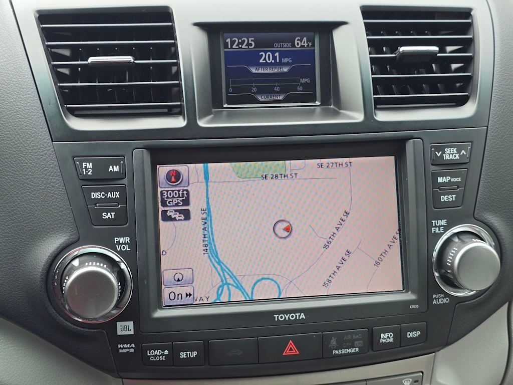 Thumbnail: 2011 Toyota Highlander - 27