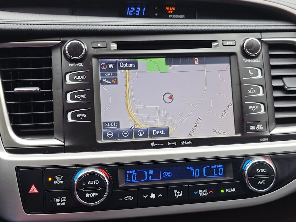 Thumbnail: 2019 Toyota Highlander - 22