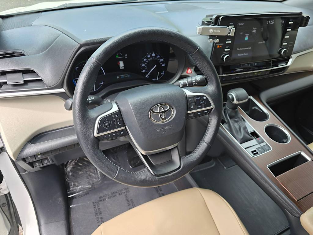 Thumbnail: 2021 Toyota Sienna - 2