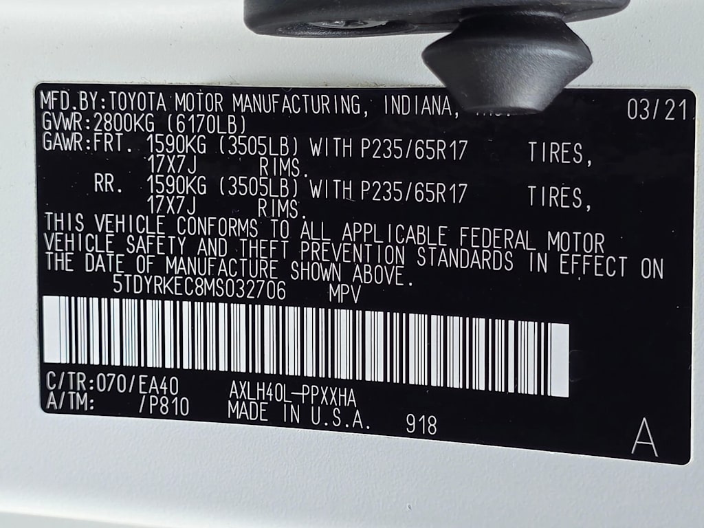 Thumbnail: 2021 Toyota Sienna - 21
