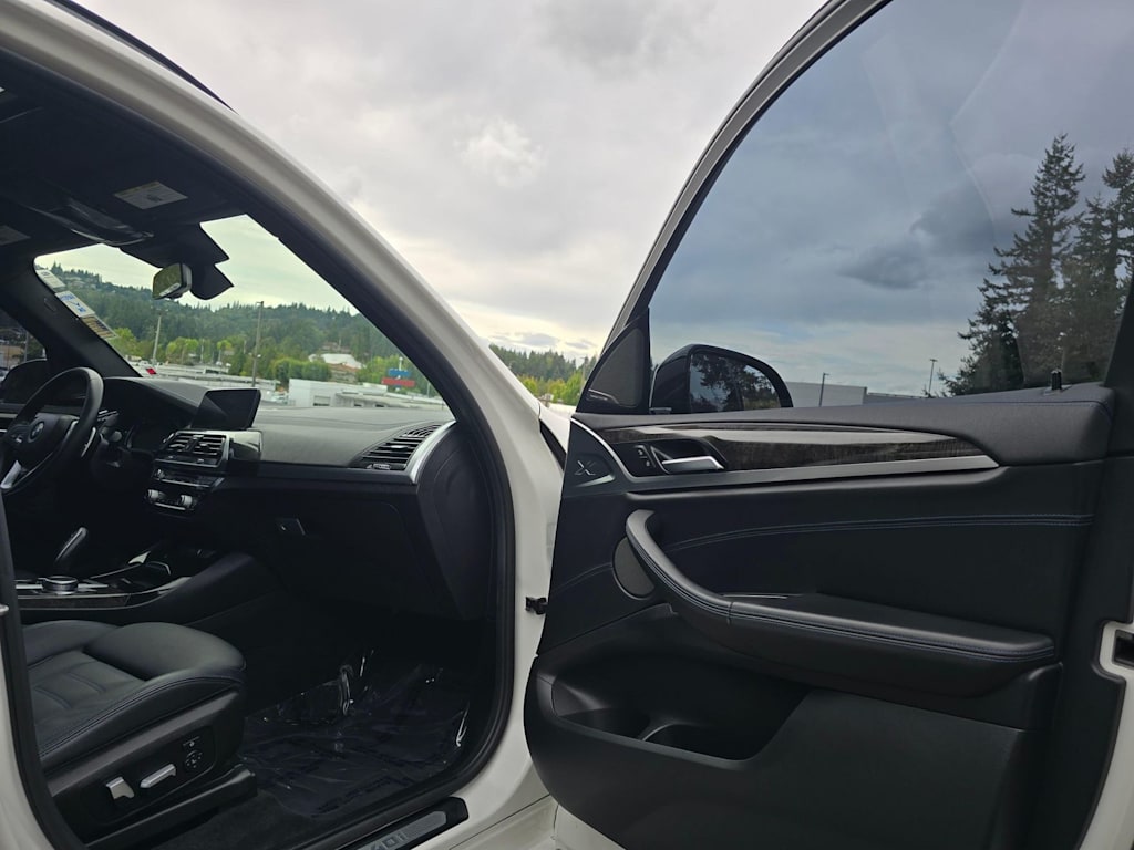 Thumbnail: 2018 BMW X3 - 32