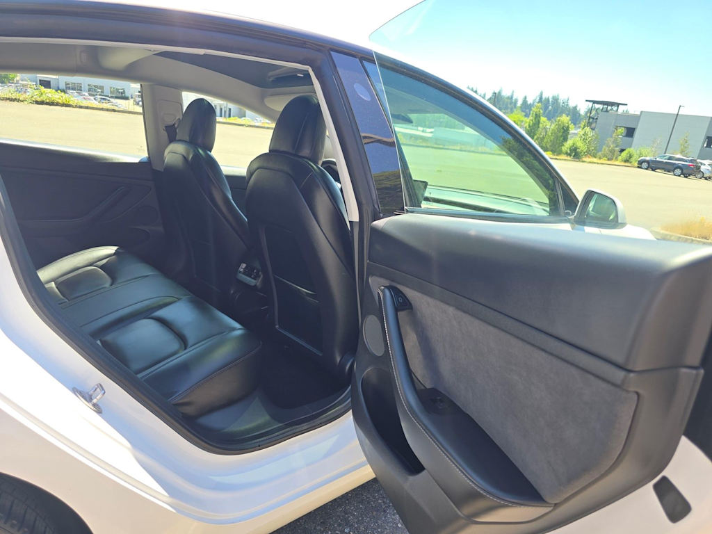 Thumbnail: 2021 Tesla Model 3 - 18