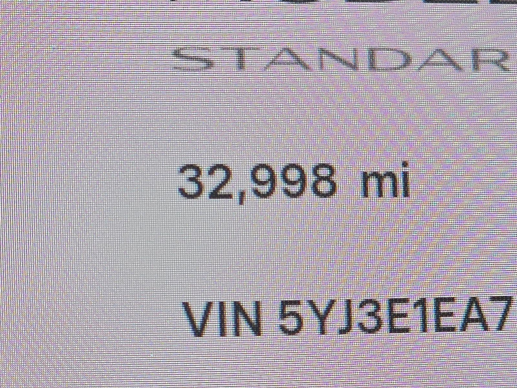 Thumbnail: 2021 Tesla Model 3 - 29