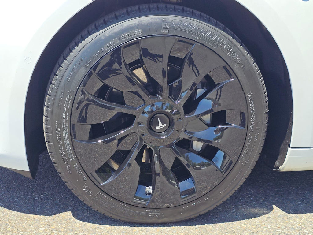 Thumbnail: 2021 Tesla Model 3 - 16