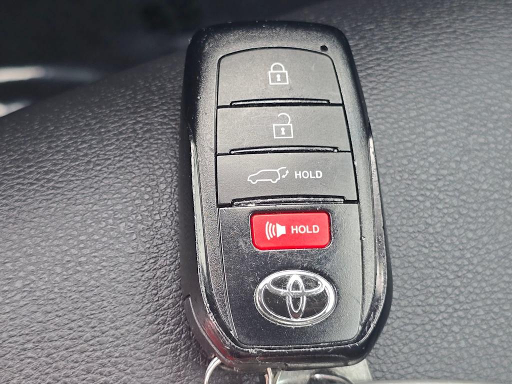 Thumbnail: 2025 Toyota Corolla Cross - 20