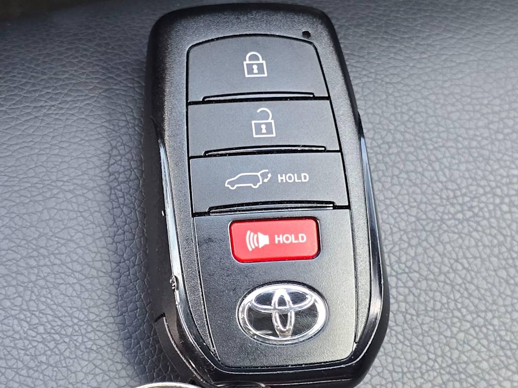 Thumbnail: 2023 Toyota Corolla Cross - 20