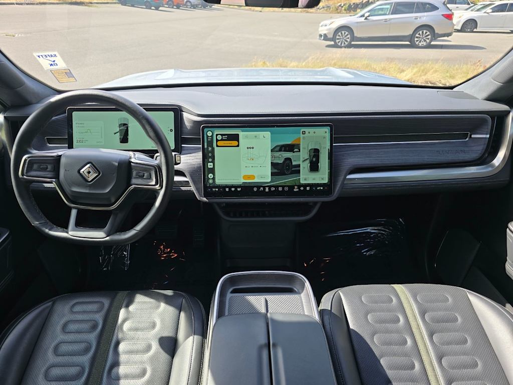 Thumbnail: 2025 Rivian R1S - 9