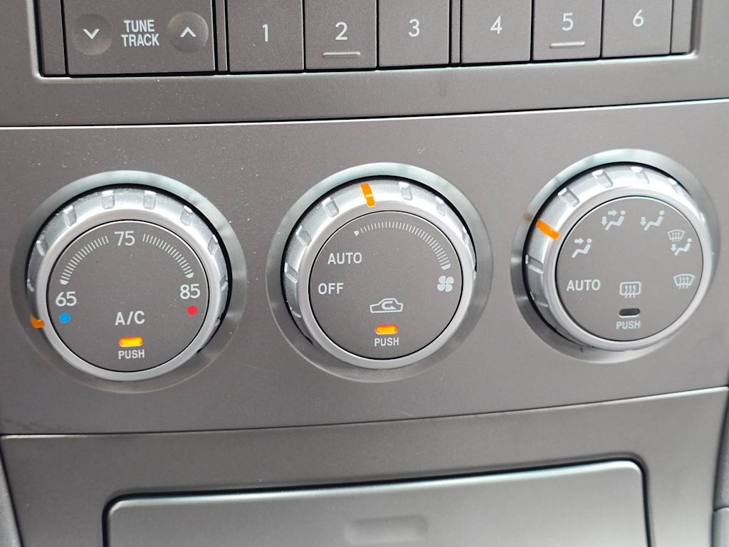 Thumbnail: 2005 Subaru Forester - 22