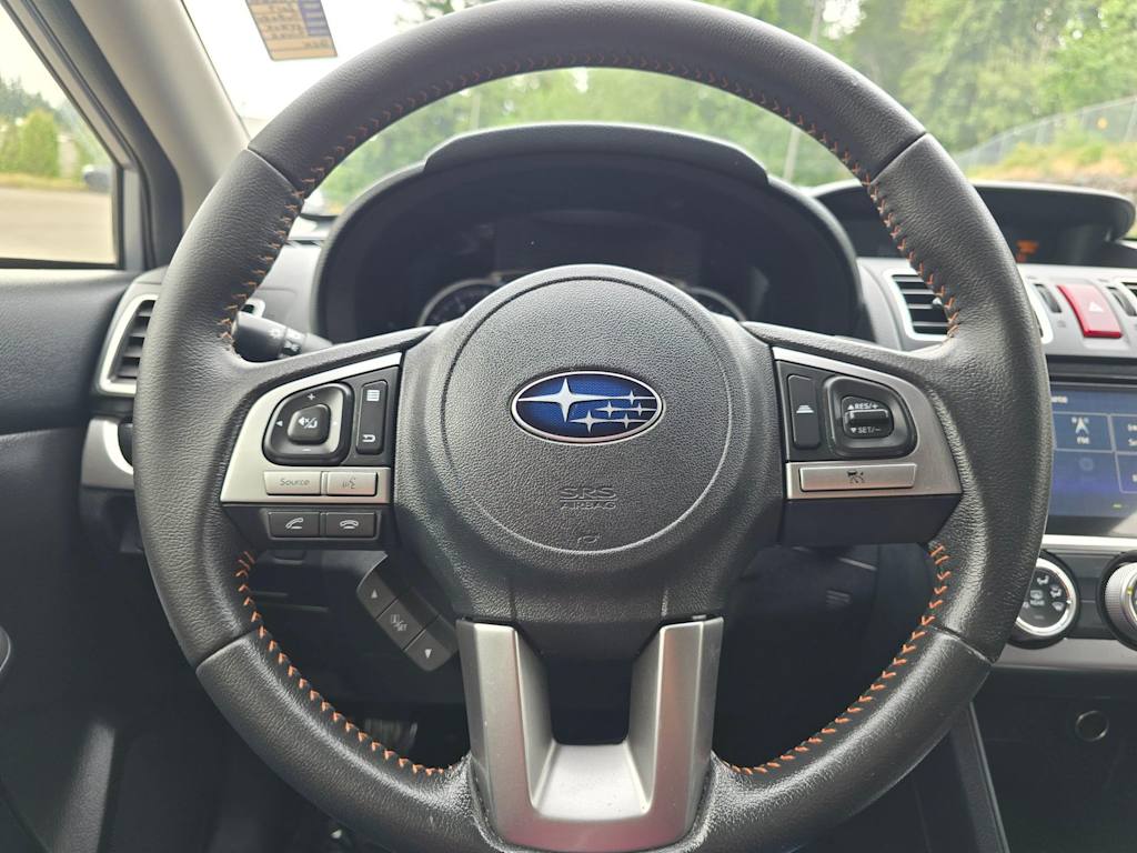 Thumbnail: 2017 Subaru Crosstrek - 10