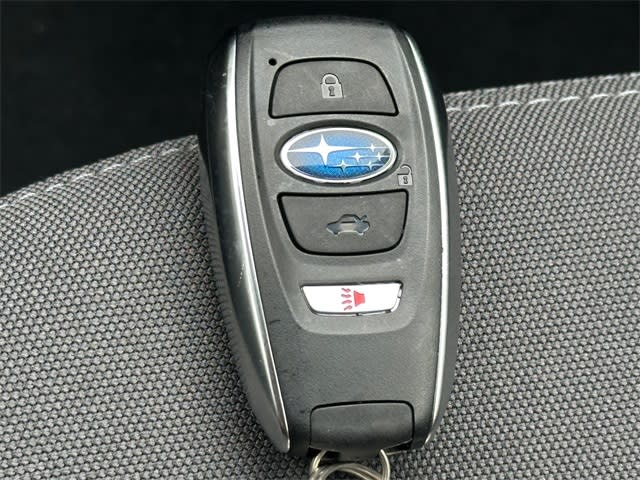 2025 Subaru Crosstrek Premium 18