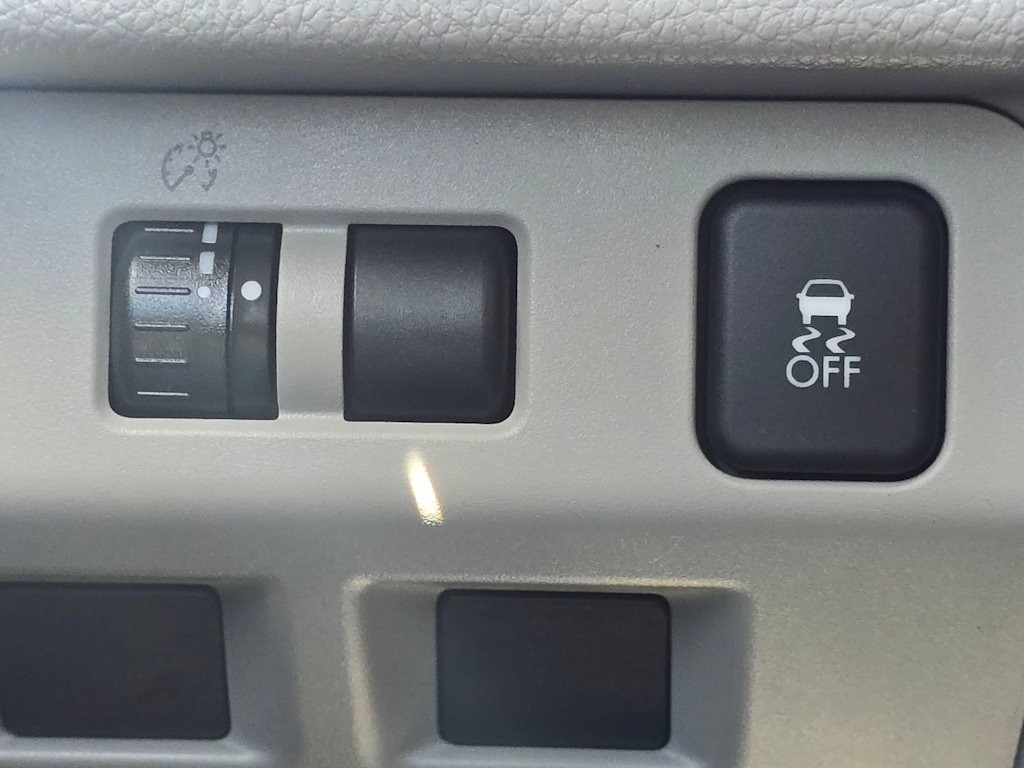 Thumbnail: 2015 Subaru Forester - 27