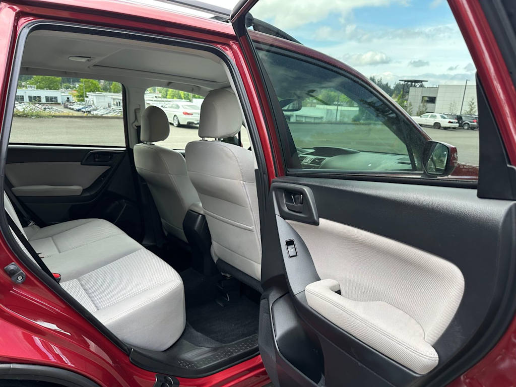 Thumbnail: 2015 Subaru Forester - 10