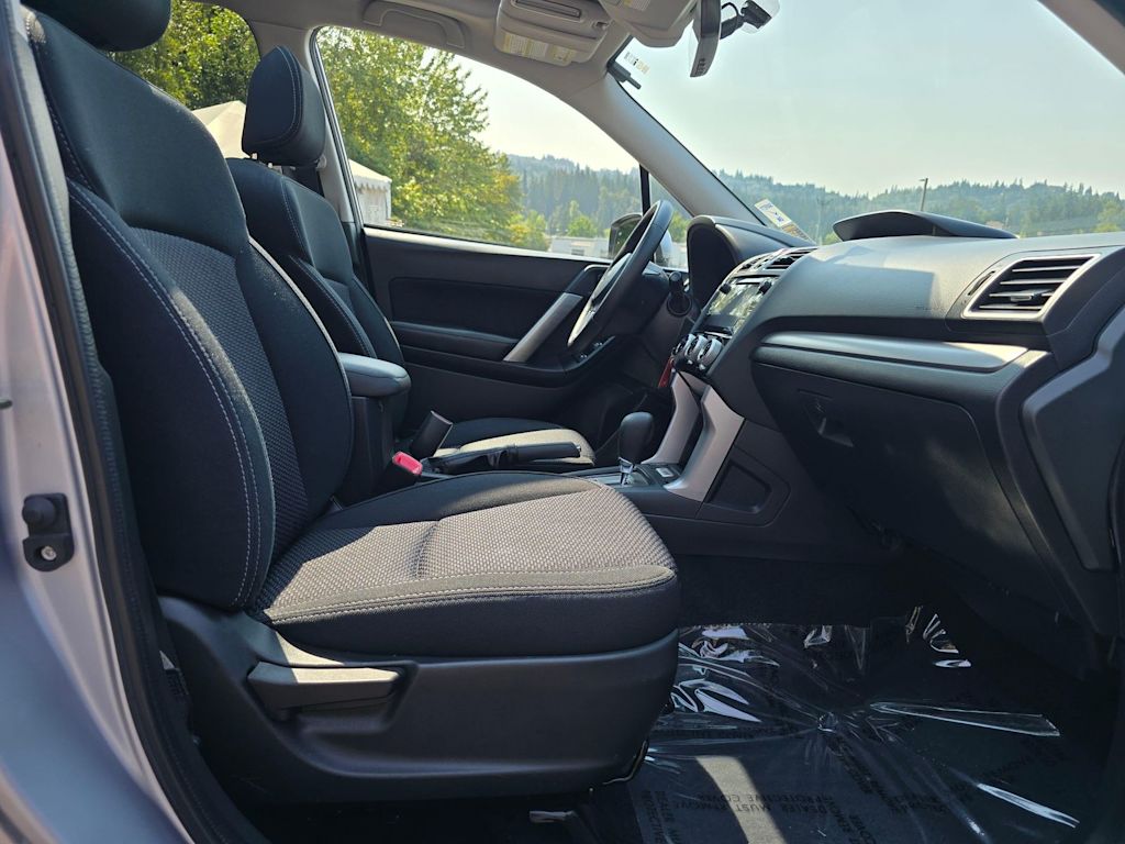 Thumbnail: 2017 Subaru Forester - 12
