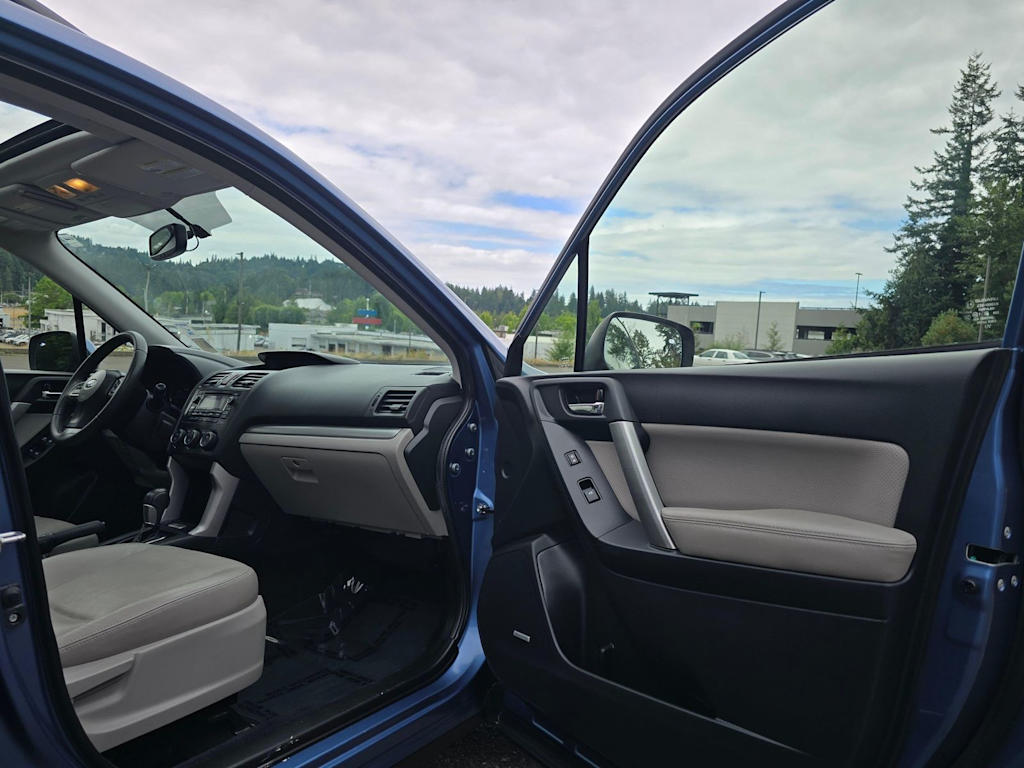 Thumbnail: 2015 Subaru Forester - 30