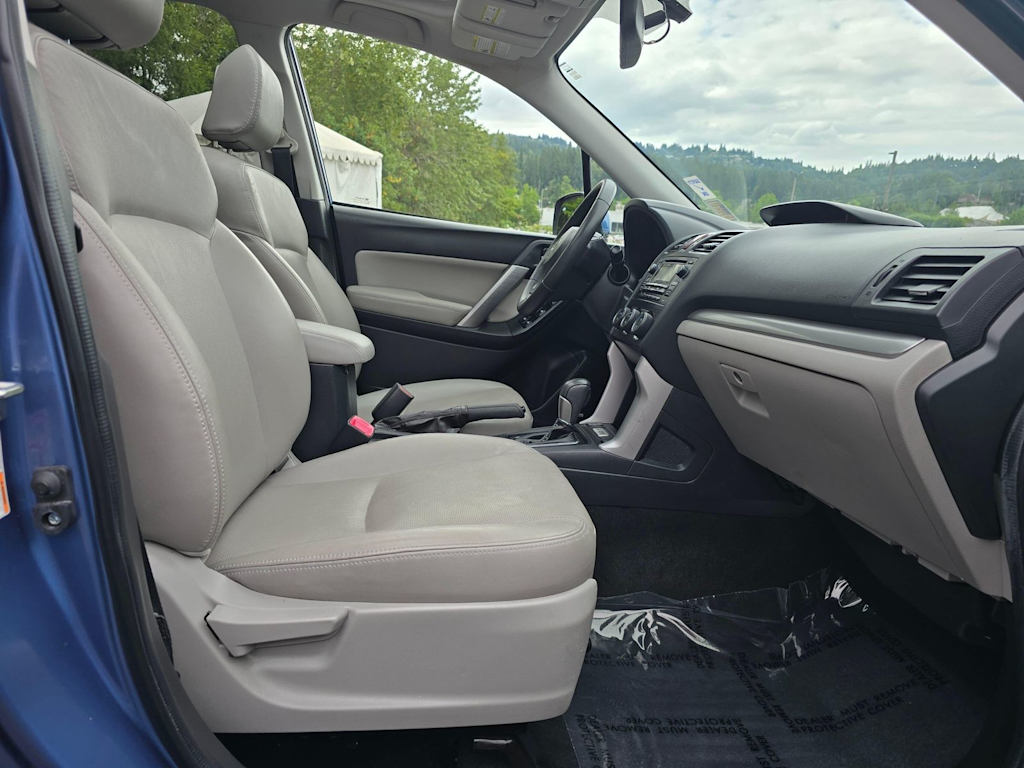 Thumbnail: 2015 Subaru Forester - 11