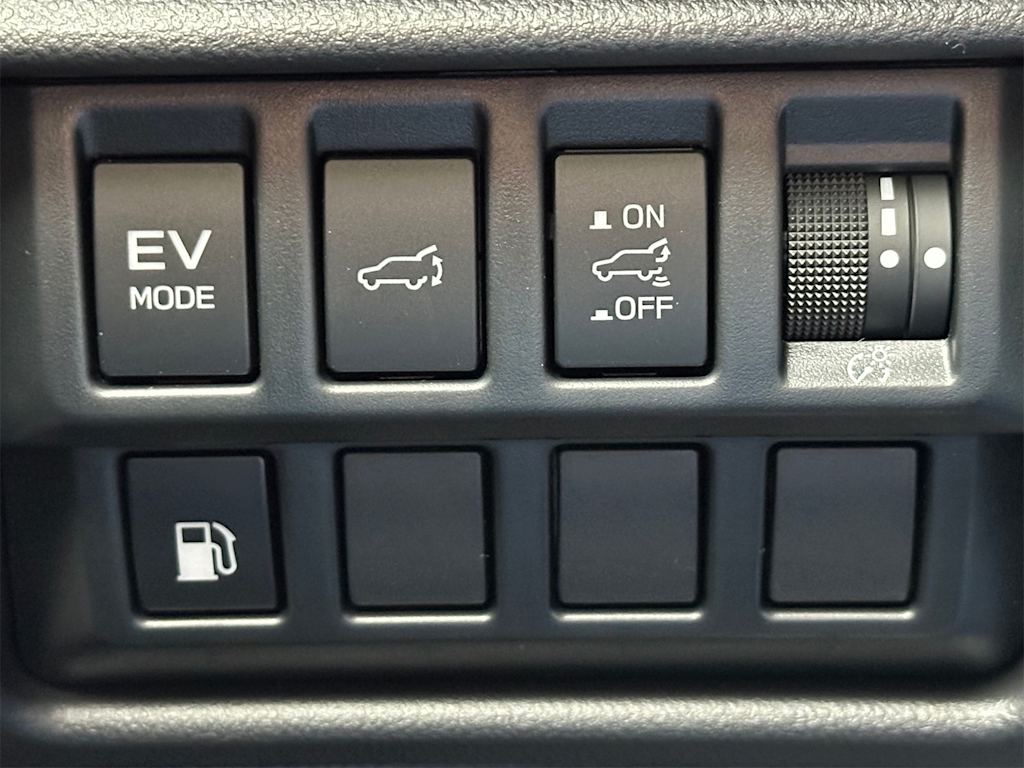 Thumbnail: 2025 Subaru Forester - 26