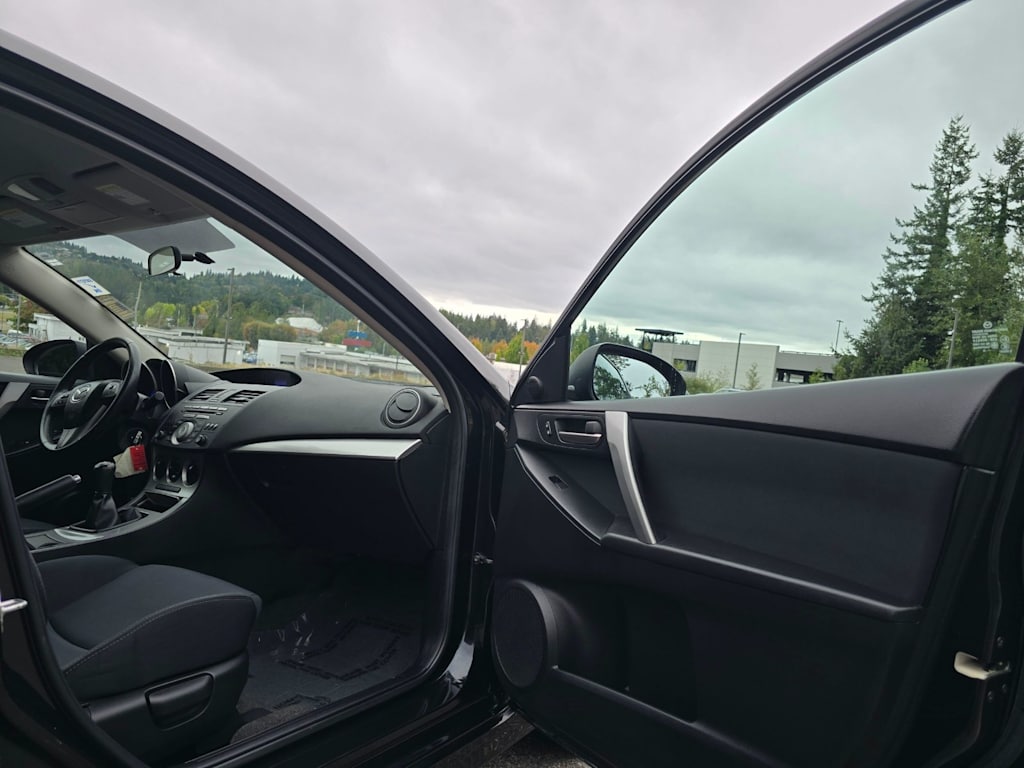 Thumbnail: 2010 Mazda Mazda3 - 32