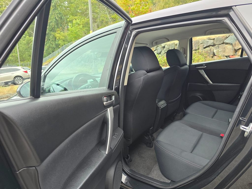 Thumbnail: 2010 Mazda Mazda3 - 29