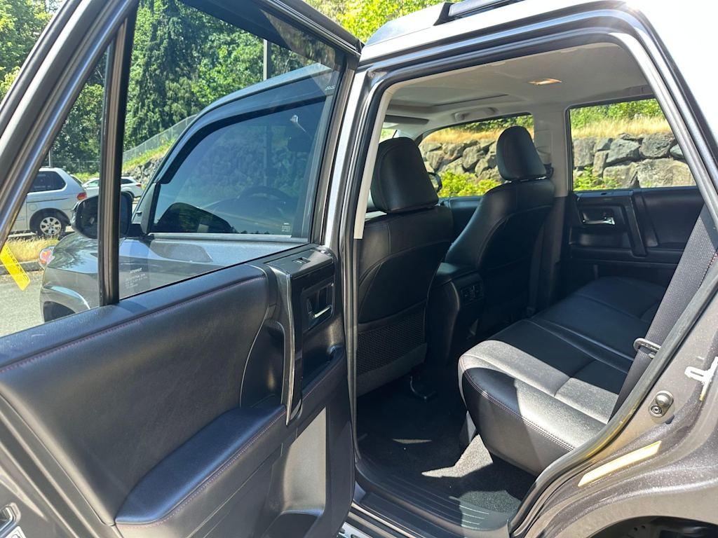 Thumbnail: 2023 Toyota 4Runner - 21
