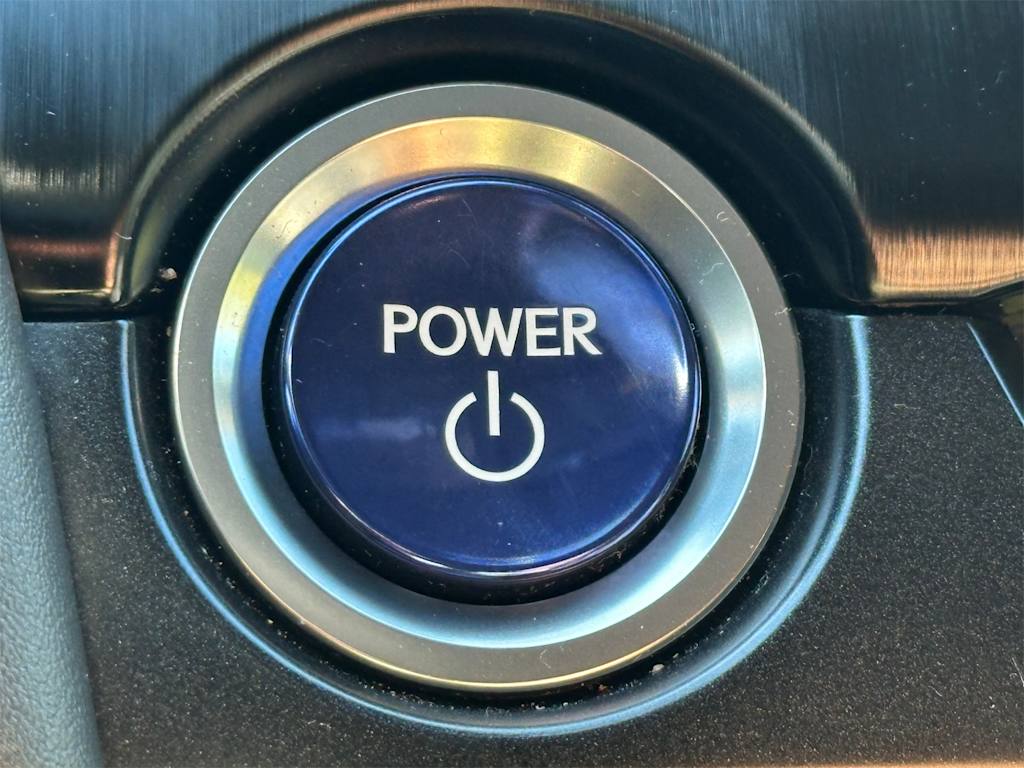 Thumbnail: 2019 Lexus UX - 30