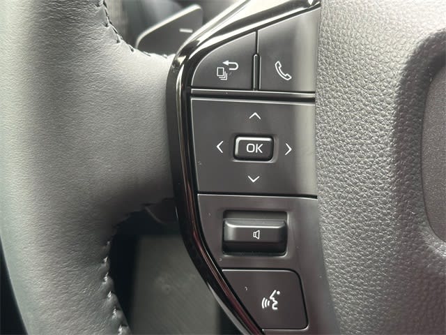 2025 Subaru Solterra Premium 23