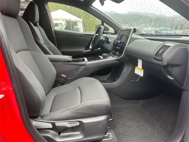 2025 Subaru Solterra Premium 12