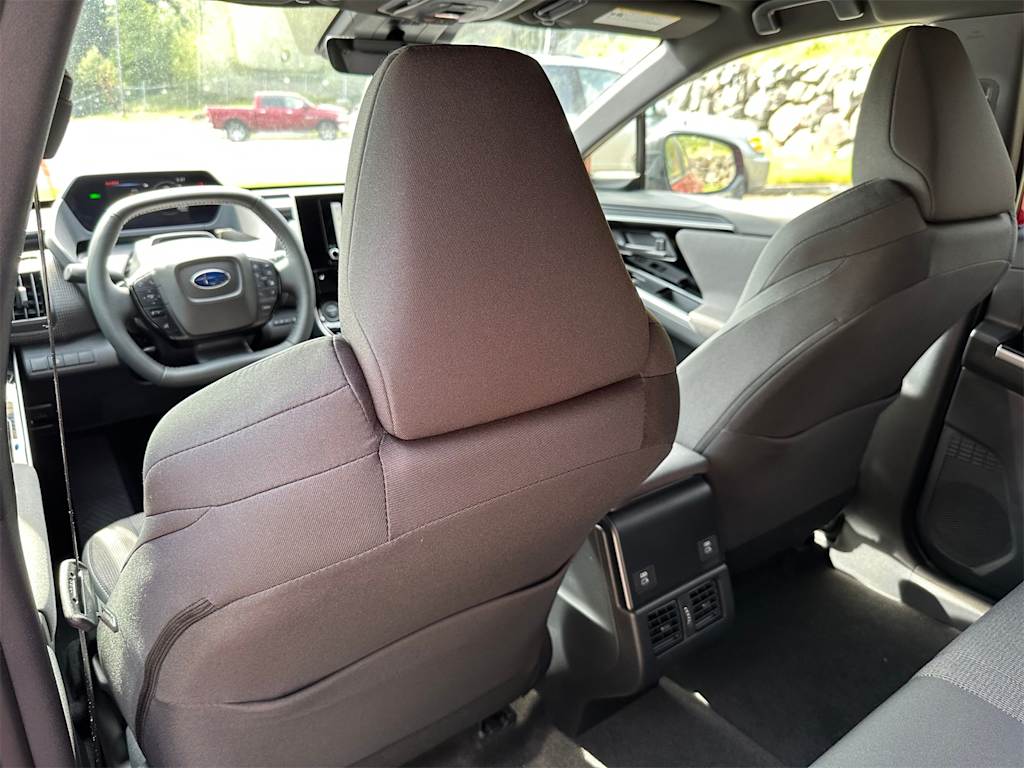 2025 Subaru Solterra Limited 11