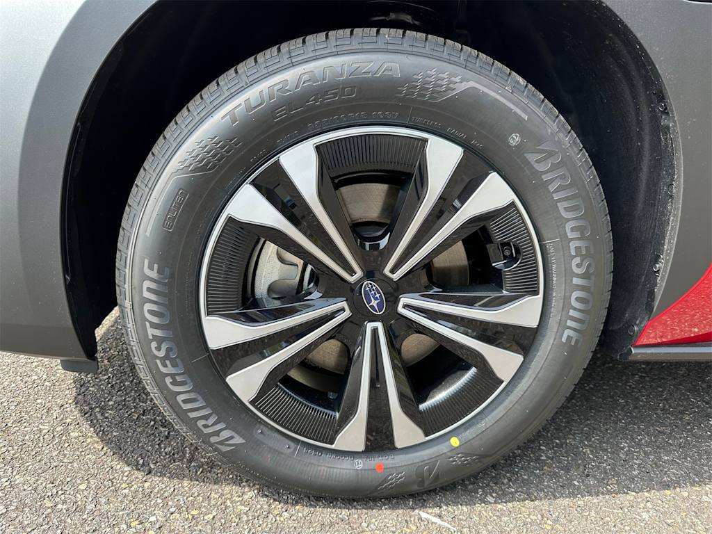2025 Subaru Solterra Limited 8