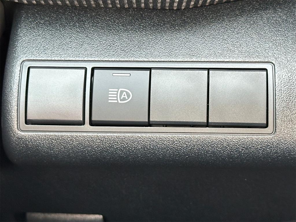 2025 Subaru Solterra Limited 23