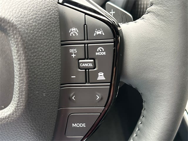 2025 Subaru Solterra Premium 24