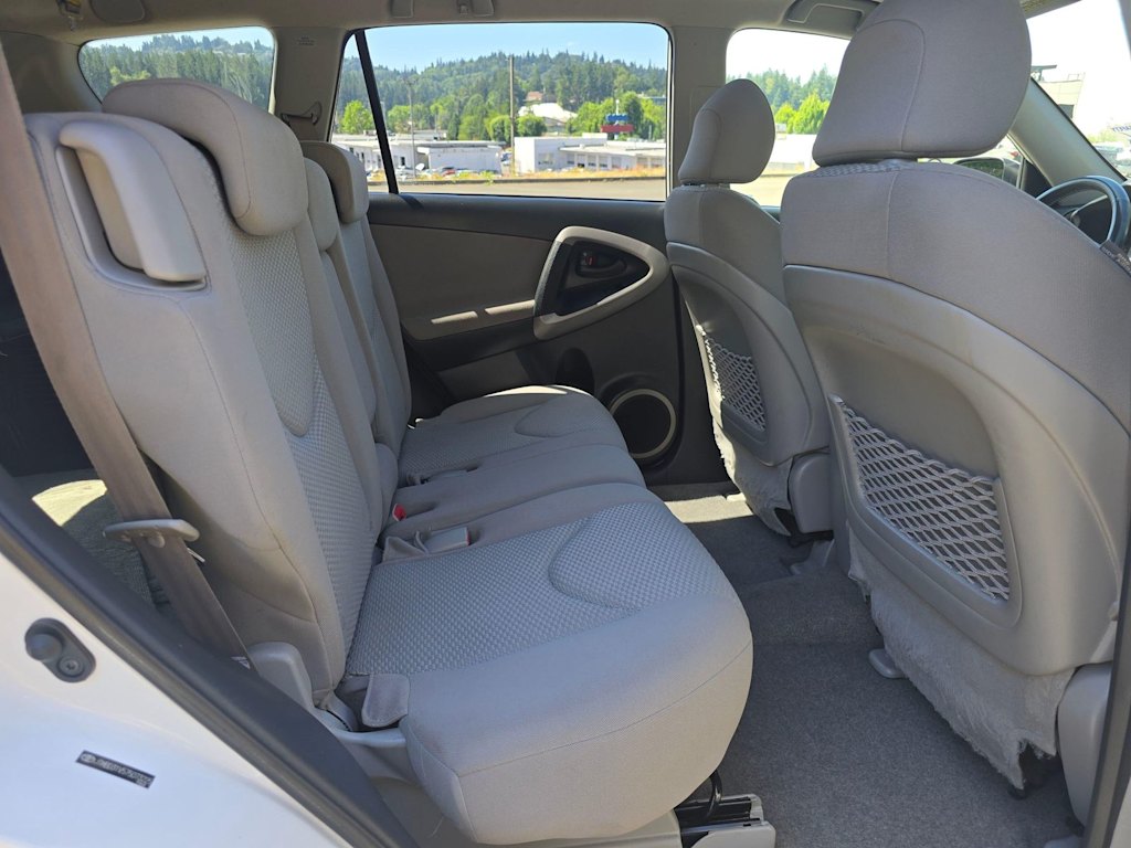 Thumbnail: 2007 Toyota RAV4 - 26