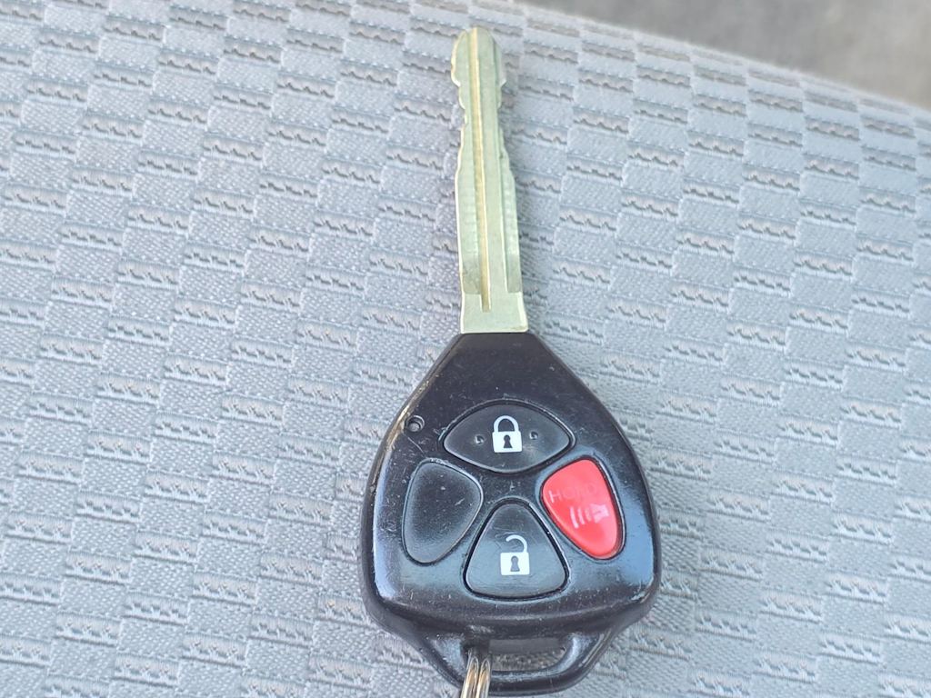 Thumbnail: 2007 Toyota RAV4 - 29
