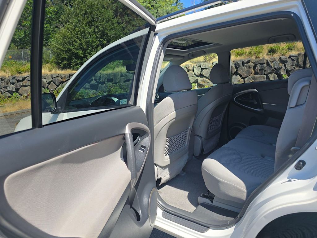 Thumbnail: 2007 Toyota RAV4 - 25