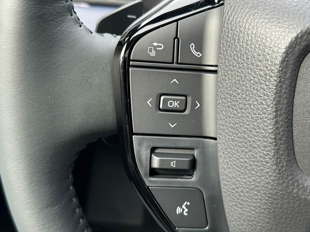 Thumbnail: 2026 Subaru Solterra - 26