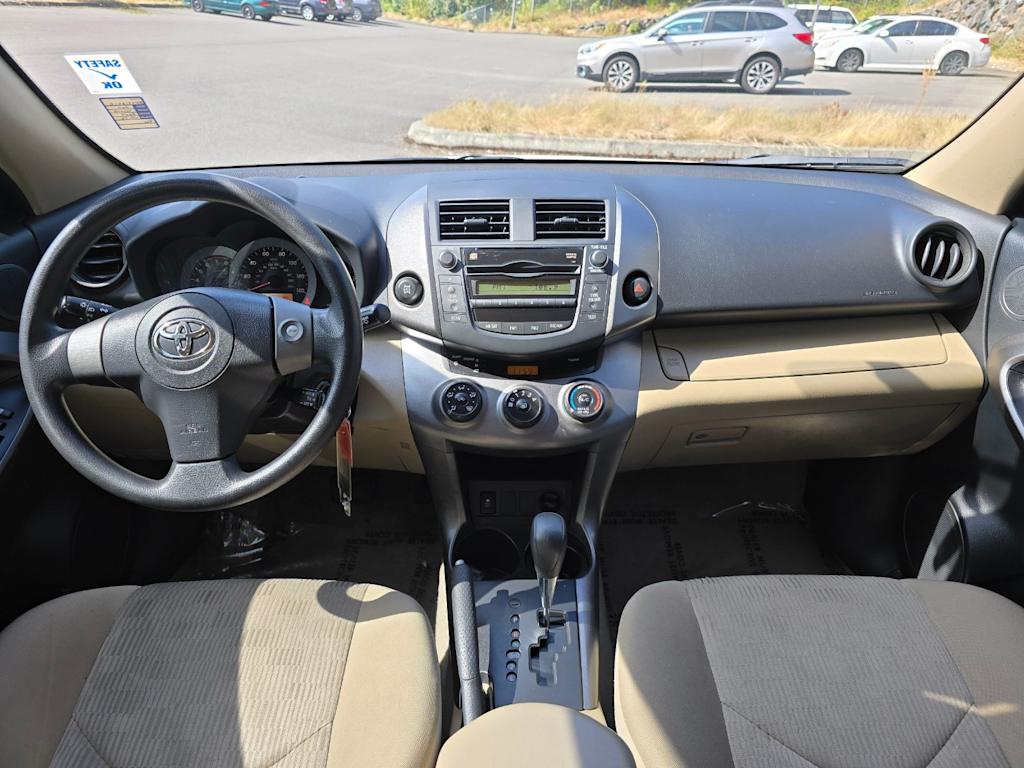 Thumbnail: 2011 Toyota RAV4 - 9