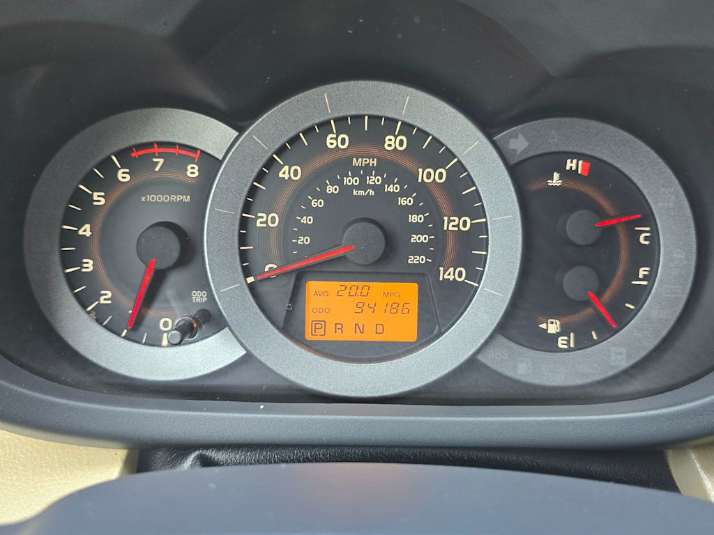 Thumbnail: 2011 Toyota RAV4 - 17