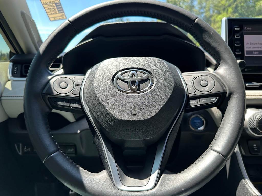 Thumbnail: 2019 Toyota RAV4 - 9