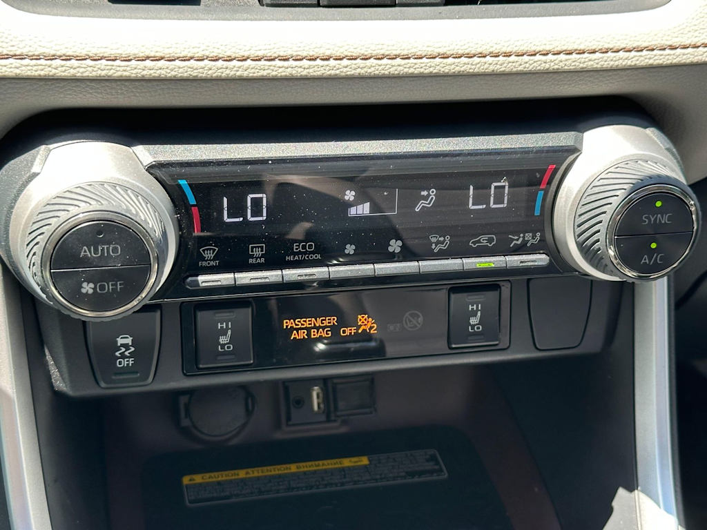Thumbnail: 2019 Toyota RAV4 - 27