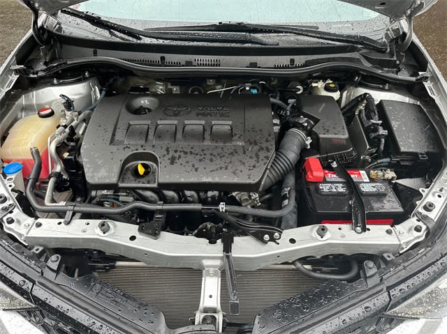 2016 Scion iM  9
