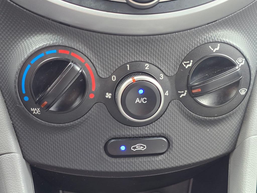 Thumbnail: 2017 Hyundai Accent - 21