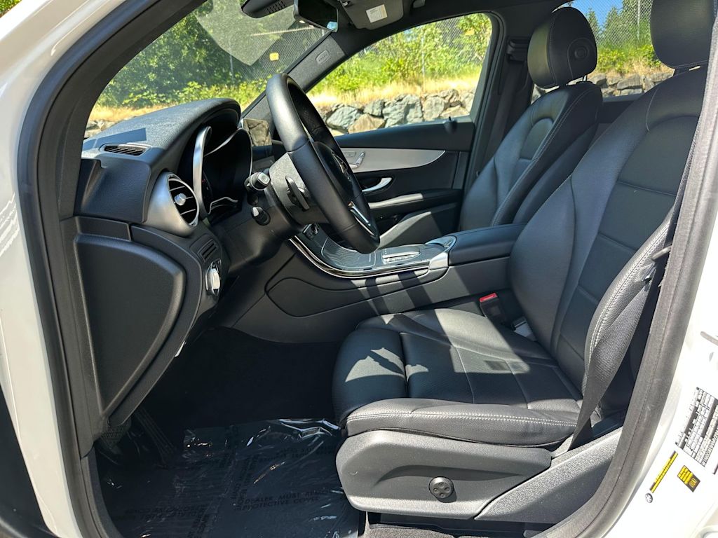 Thumbnail: 2021 Mercedes-Benz GLC - 24