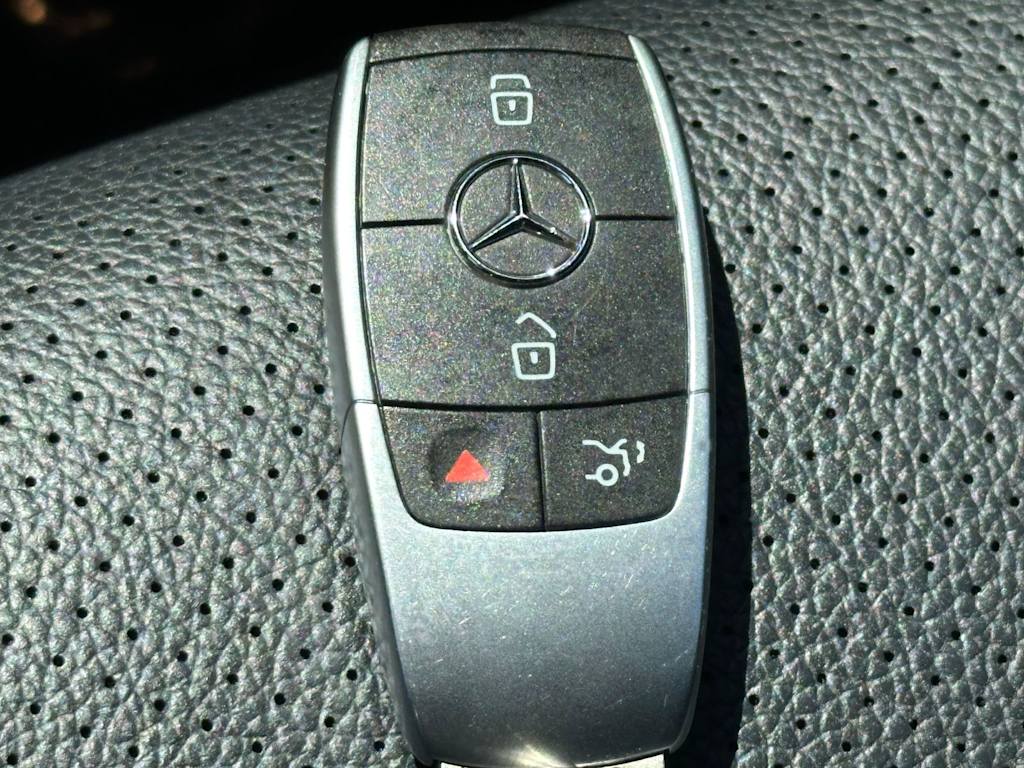 Thumbnail: 2021 Mercedes-Benz GLC - 18