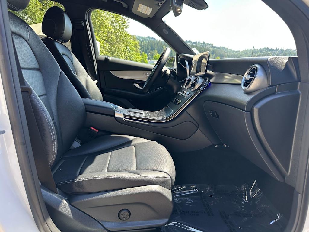 Thumbnail: 2021 Mercedes-Benz GLC - 12
